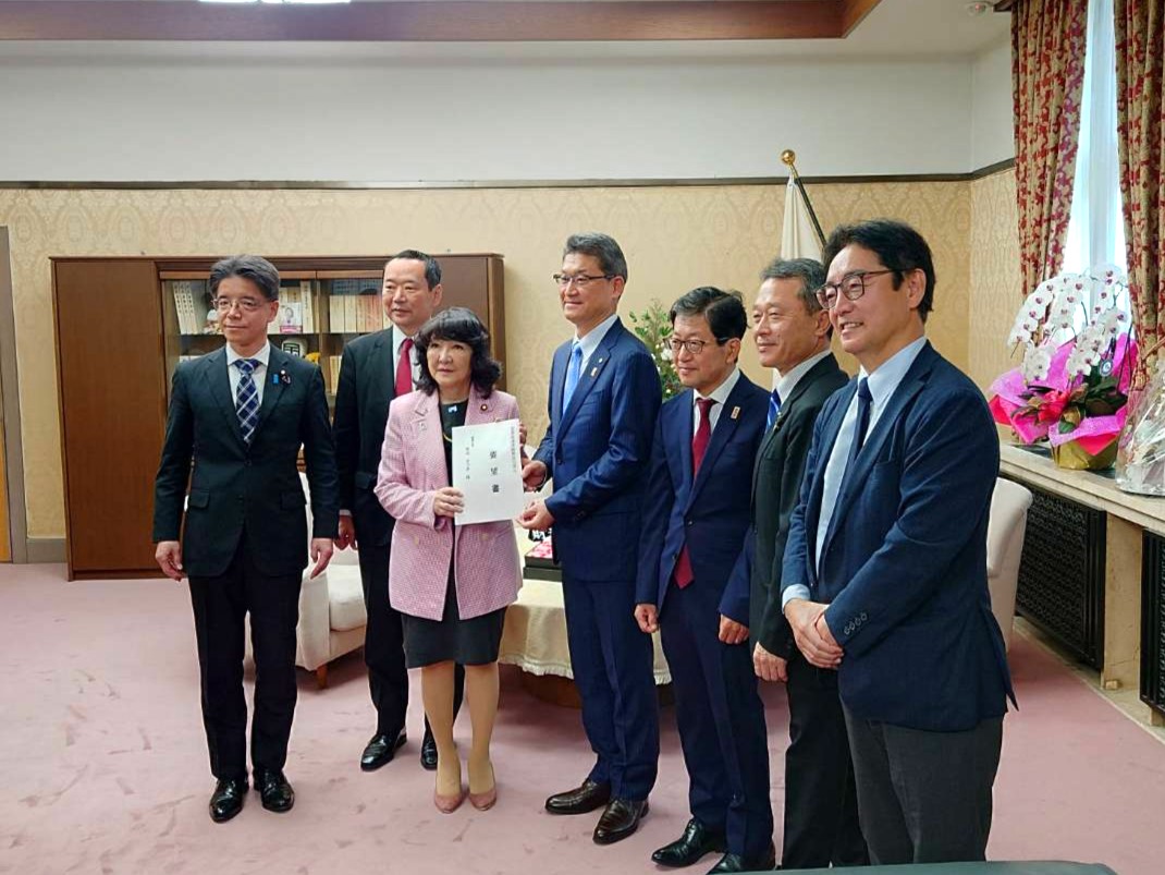 高速道路建設推進議員連盟 財務大臣要望に出席しました - けんざか茂範
