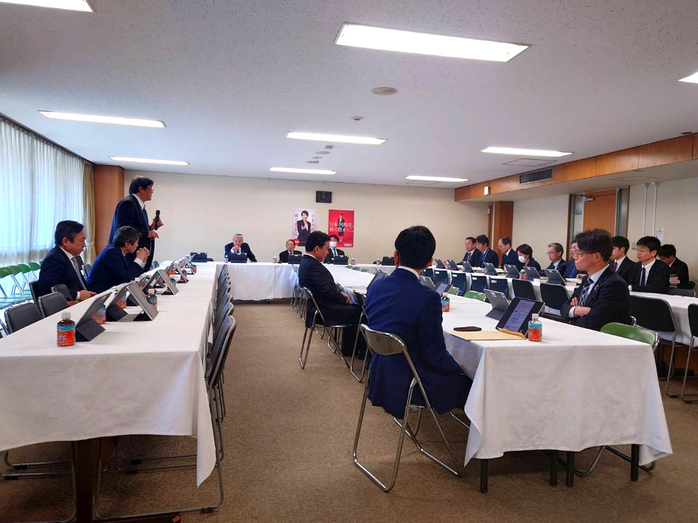 交通安全対策特別委員会」に出席しました - けんざか茂範OFFICIAL WEBSITE